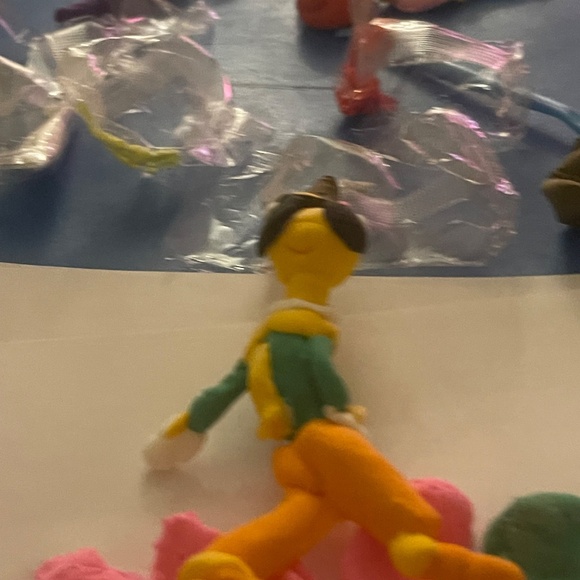 Sculptures - Picture 5 of 10